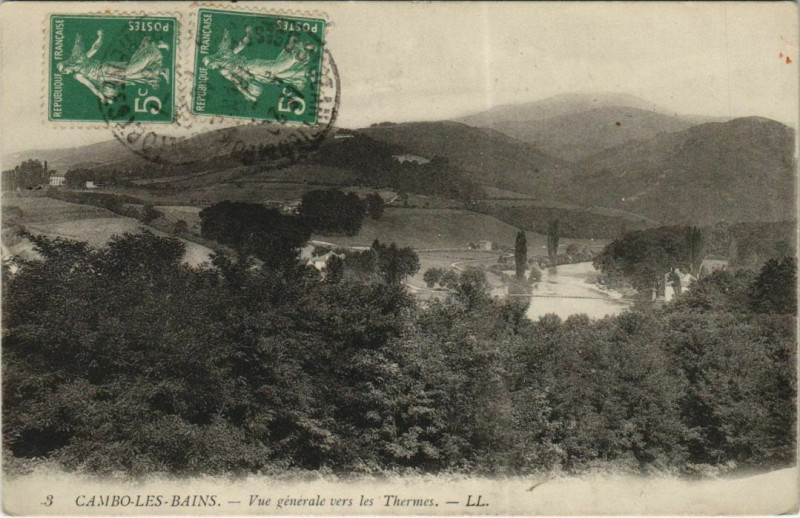 Carte postale ancienne Cambo les Bains Vue Generale vers les Thermes France à Cambo-les-Bains