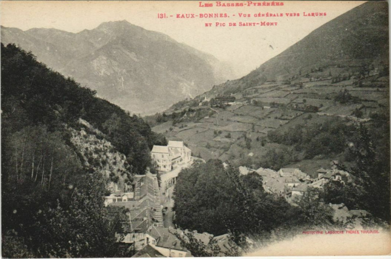 Carte postale ancienne Eaux-Bonnes Vue Generale vers Laruns France à Eaux-Bonnes