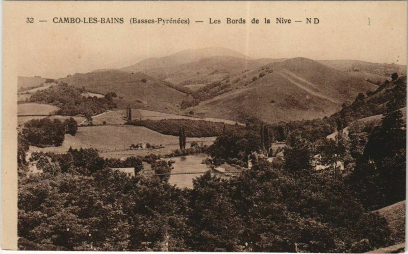 Carte postale ancienne Cambo les Bains Les Bords de la Nive France à Cambo-les-Bains