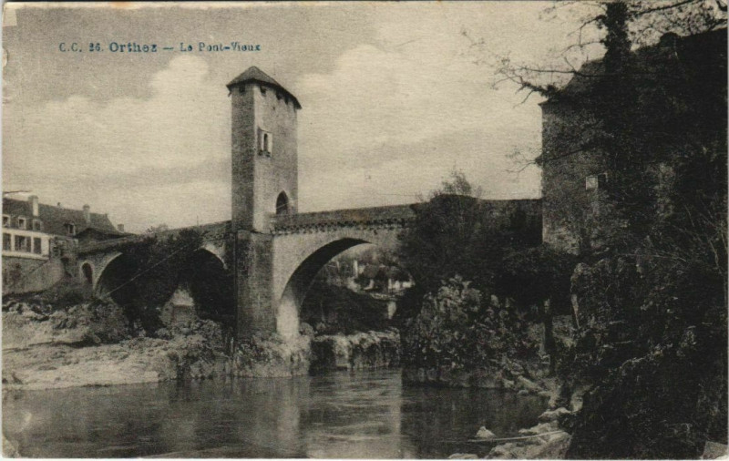 Carte postale ancienne Orthez Le Pont-Vieux France à Orthez
