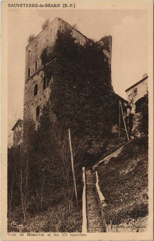Carte postale ancienne Sauveterre de Bearn Tour de Montreal et les 175marches France à Mont