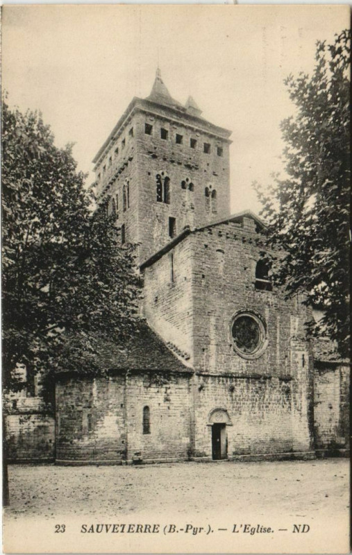 Carte postale ancienne Sauveterre de Bearn L'Eglise France