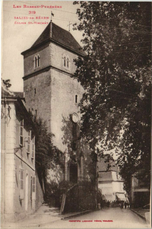 Carte postale ancienne Salies de Bearn Eglise Saint-Vincent France