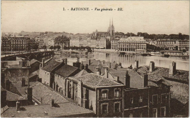 Carte postale ancienne Bayonne Vue Generale France à Bayonne