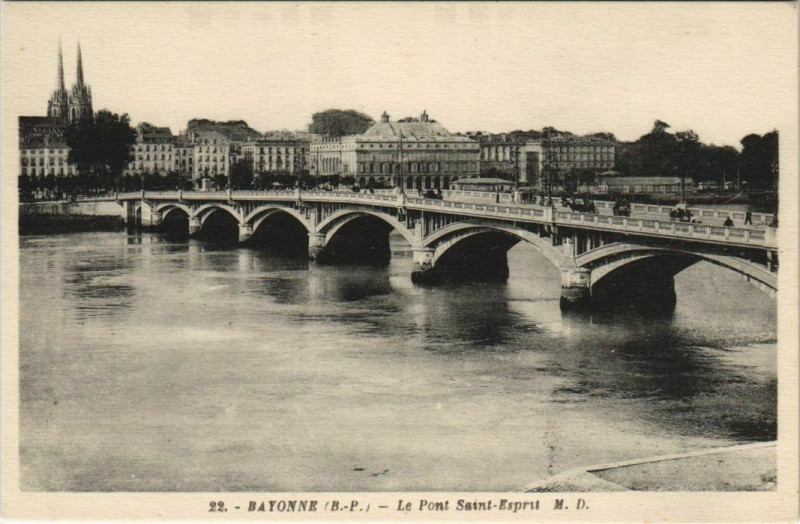Carte postale ancienne Bayonne Le Pont Saint-Esprit France à Bayonne