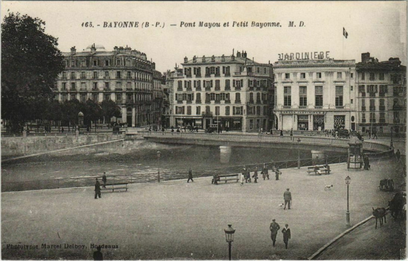 Carte postale ancienne Bayonne Pont Mayou et Petit Bayonne France à Bayonne