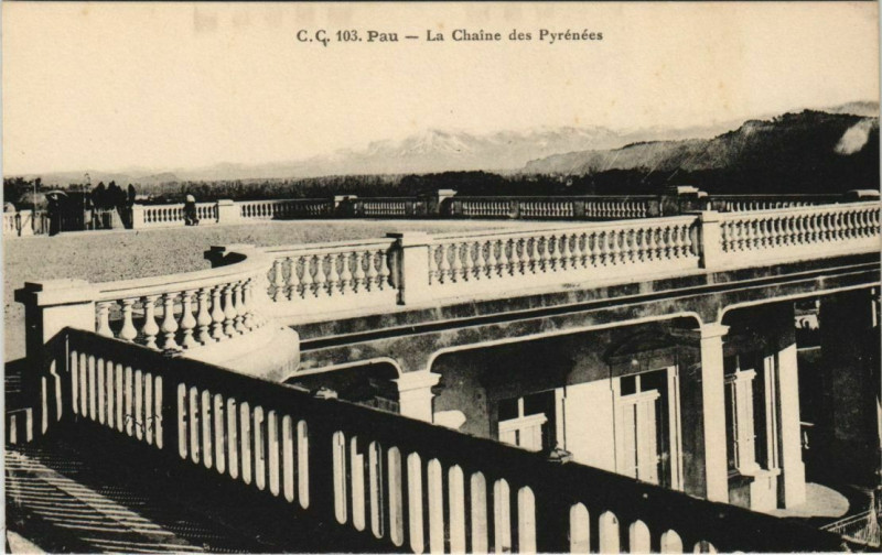 Carte postale ancienne Pau La Chaine des Pyrenees France à Pau