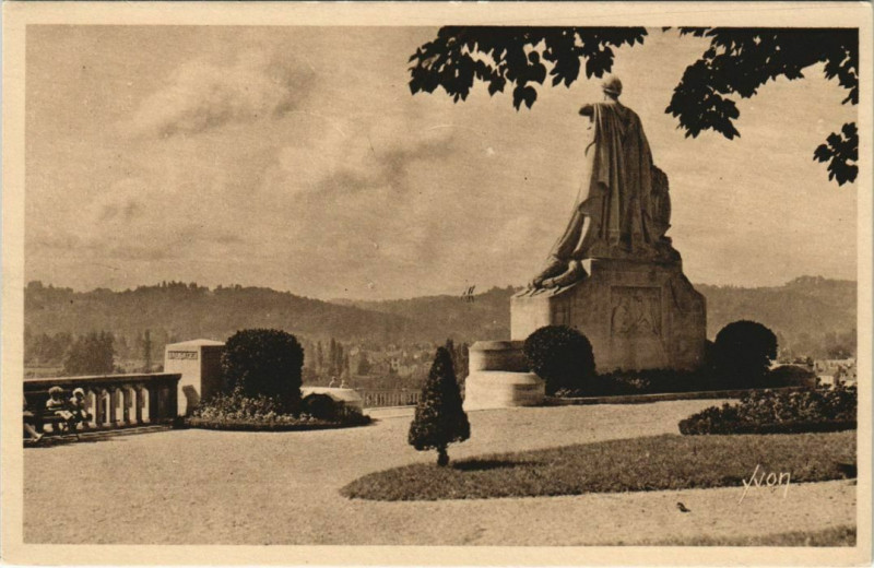 Carte postale ancienne Pau La Chaine des Pyrenees France à Pau