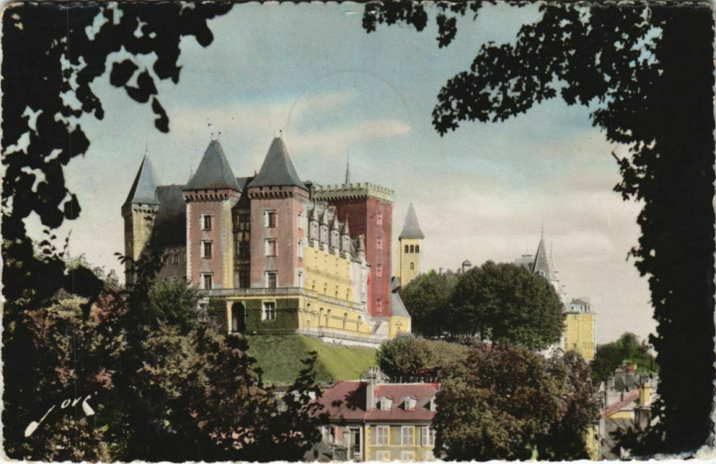 Carte postale ancienne Pau Le Chateau Henri Iv France à Pau