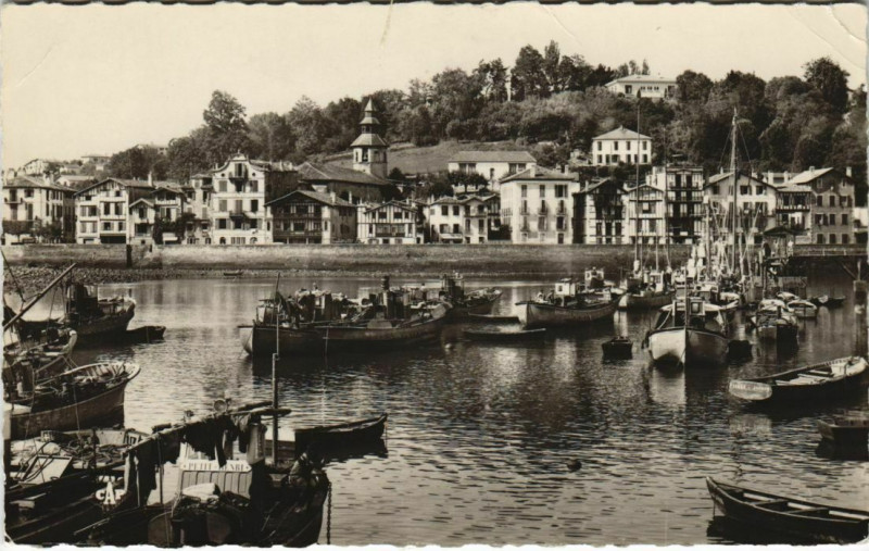 Carte postale ancienne St.Jean de Luz Vue vers Ciboure France à Ciboure