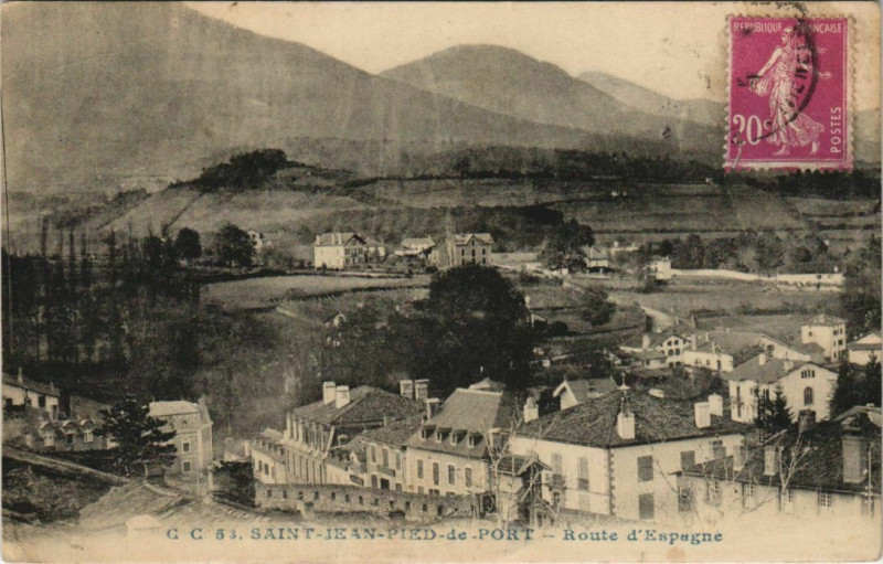 Carte postale ancienne St Jean Pied de Port Route d'Espagne France