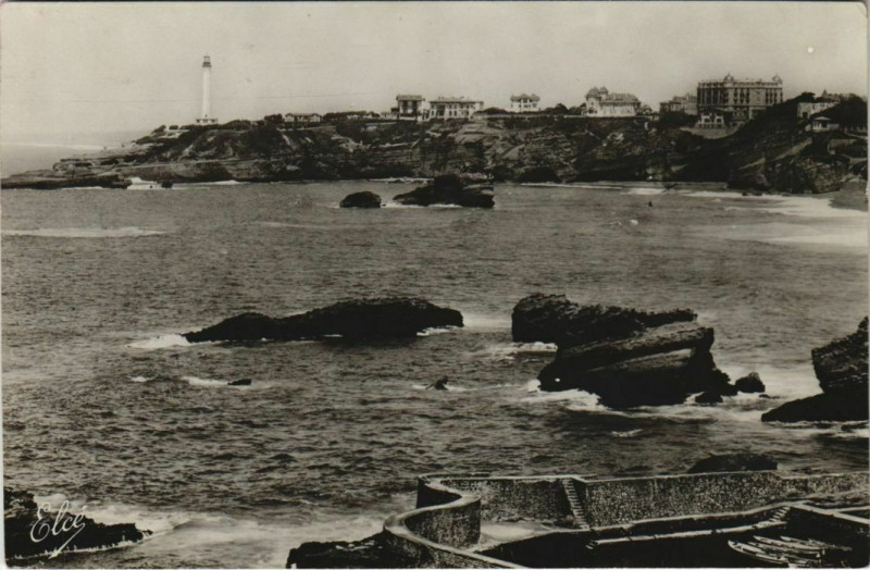 Carte postale ancienne Biarritz Les Rochers du Port Vieux France à Biarritz