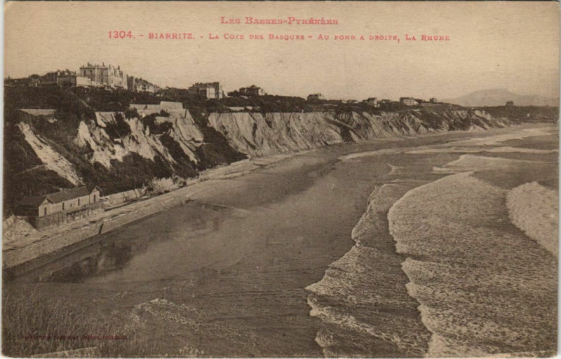 Carte postale ancienne Biarritz La Cote des Basques France à Biarritz