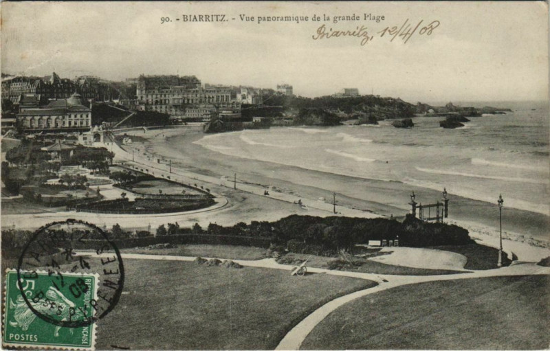 Carte postale ancienne Biarritz Vue panoramique de la grande Plage France à Biarritz