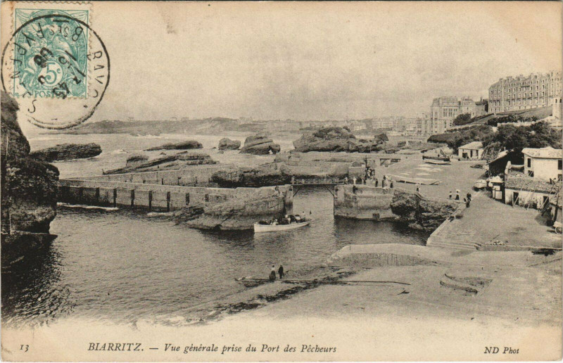 Carte postale ancienne Biarritz Vue Generale prise du Port des Pecheurs à Biarritz
