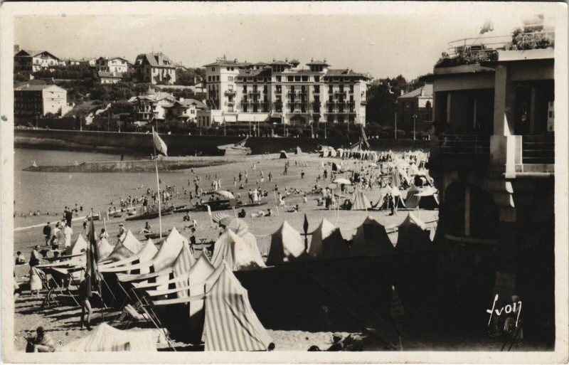 Carte postale ancienne Saint-Jean-de-Luz La Plage à Saint-Jean-de-Luz
