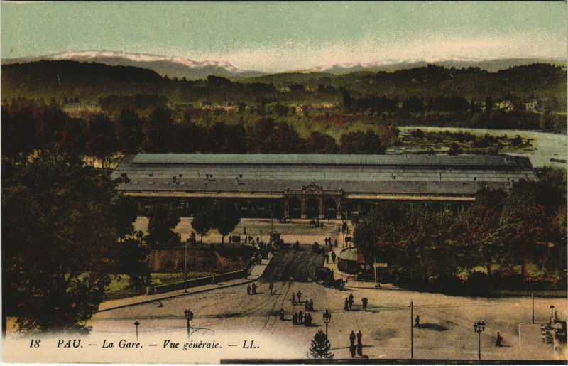 Carte postale ancienne Pau La Gare - Vue Generale à Pau