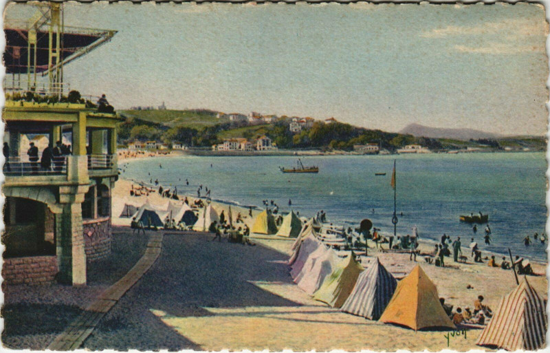 Carte postale ancienne Saint-Jean-de-Luz La Plage et la Riante Colline de Ciboure à Ciboure