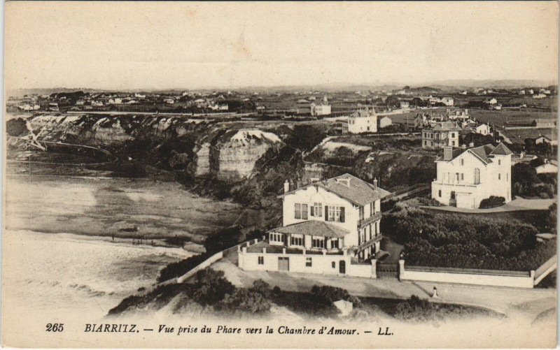 Carte postale ancienne Biarritz Vue prise du Phare vers la Chambre d'Amour à Biarritz