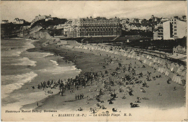 Carte postale ancienne Biarritz La Grande Plage à Biarritz