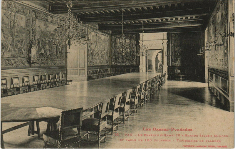 Carte postale ancienne Pau Le Chateau d'Henry Iv - Grande Salle a Manger à Ger