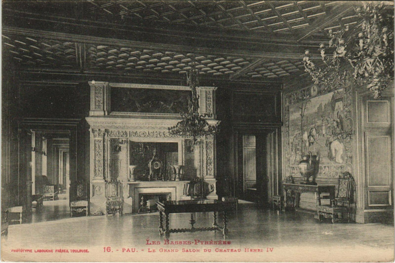 Carte postale ancienne Pau Le Grand Salon du Chateau Henri Iv à Pau