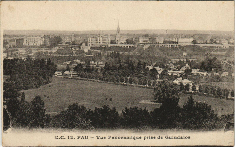 Carte postale ancienne Pau Vue Panoramique prise de Guindalos à Pau