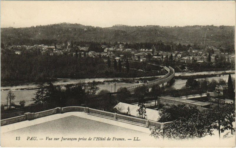 Carte postale ancienne Pau Vue sur Jurancon prise de l'Hotel de France à Pau