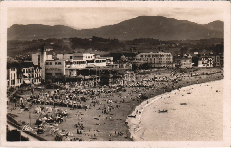 Carte postale ancienne Saint-Jean-de-Luz Vue Generale de la Plage à Saint-Jean-de-Luz