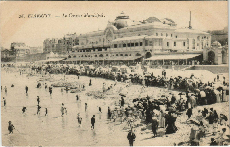 Carte postale ancienne Biarritz Le Casino Municipal à Biarritz