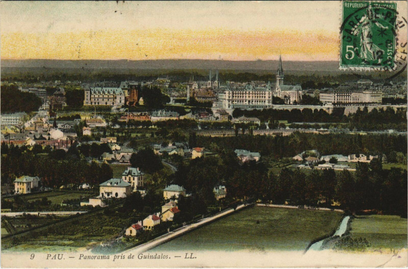 Carte postale ancienne Pau Panorama pris de Guindalos à Pau