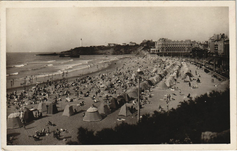 Carte postale ancienne Biarritz La Grande Plage à Biarritz
