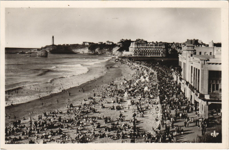 Carte postale ancienne Biarritz La Grande Plage à Biarritz