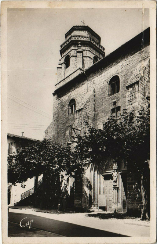 Carte postale ancienne Saint-Jean-de-Luz L'Eglise à Saint-Jean-de-Luz