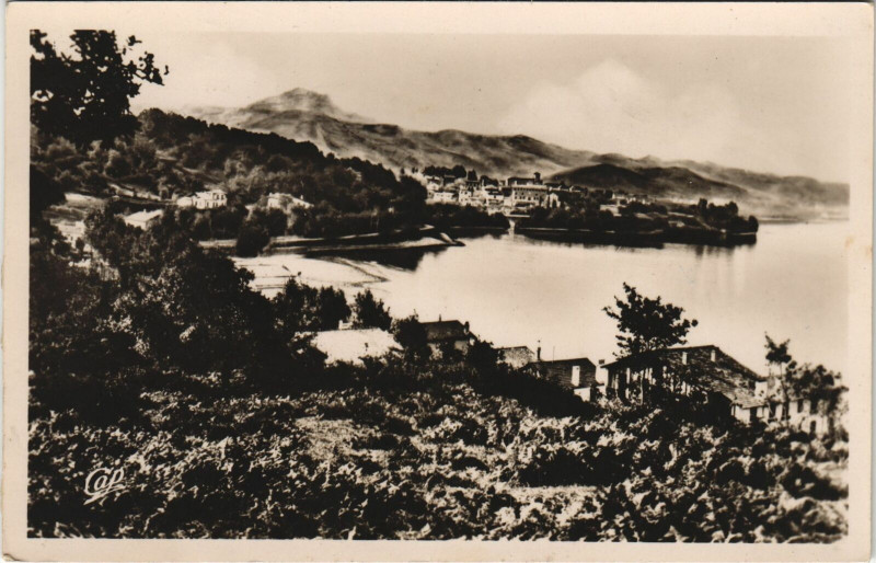 Carte postale ancienne Hendaye Baie de Chingoudy à Hendaye