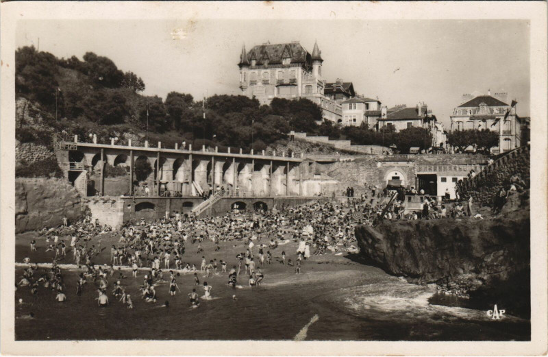 Carte postale ancienne Biarritz Plage du Port-Vieux à Biarritz