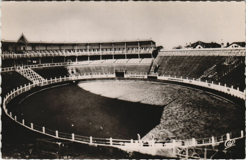 Carte postale ancienne Bayonne Les Arenes - Interieur à Aren