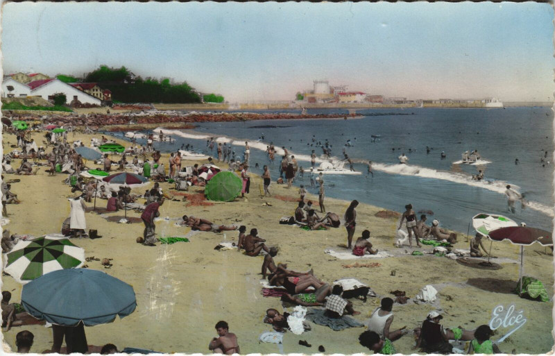 Carte postale ancienne Saint-Jean-de-Luz Socoa - La Grande Plage - Le Fort de Socoa à Saint-Jean-de-Luz
