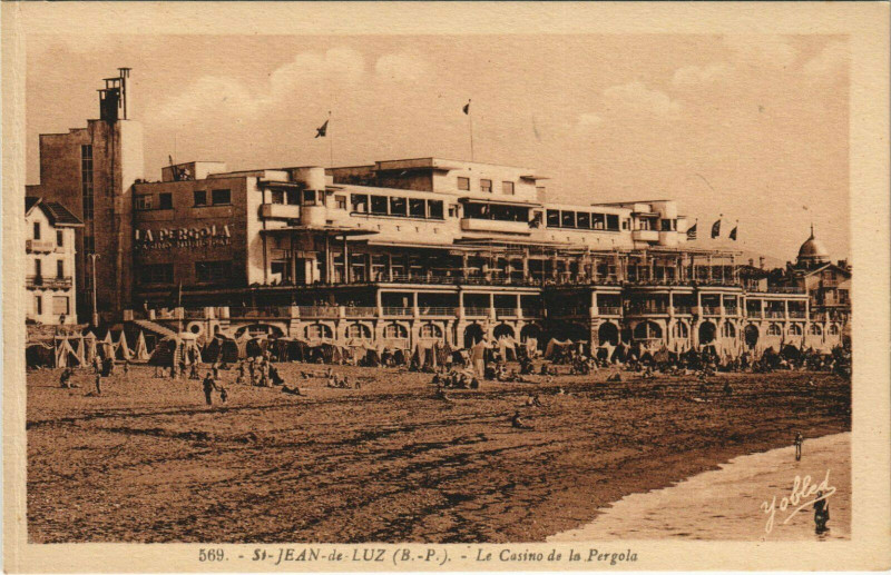 Carte postale ancienne Saint-Jean-de-Luz Le Casino de la Pergola à Saint-Jean-de-Luz