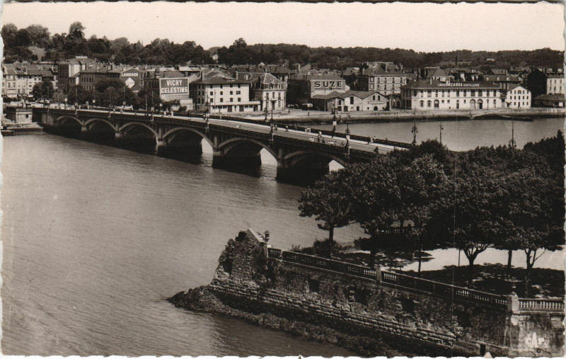 Carte postale ancienne Bayonne Le Reduit et le Pont Saint-Esprit à Bayonne
