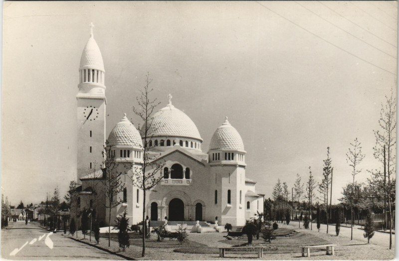 Carte postale ancienne Pau L'Eglise Saint-Joseph à Pau
