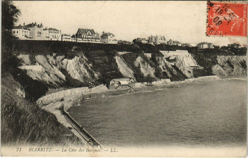 Carte postale ancienne Biarritz La Cote des Basques à Biarritz