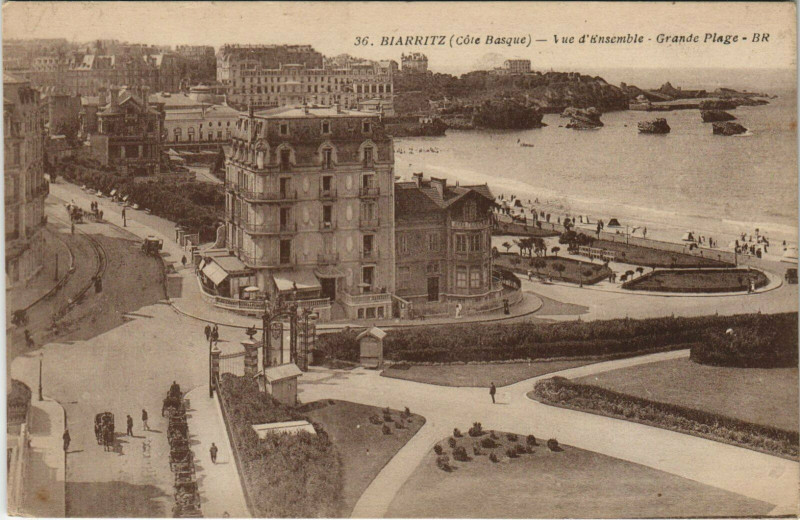 Carte postale ancienne Biarritz Vue d'Ensemble - Grande Plage à Biarritz