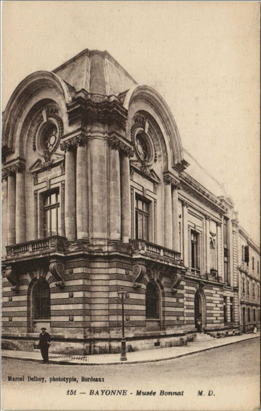 Carte postale ancienne Bayonne Musee Bonnat à Bayonne