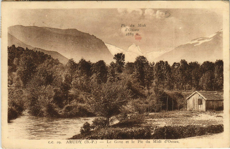 Carte postale ancienne Arudy Le Gave et le Pic du Midi d'Ossau à Arudy