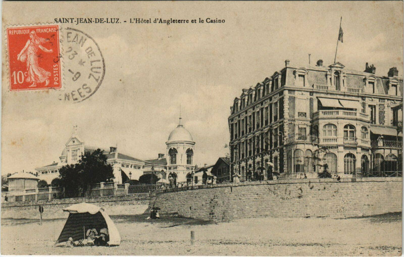 Carte postale ancienne Saint-Jean-de-Luz L'Hotel d'Angleterre et el Casino à Anglet