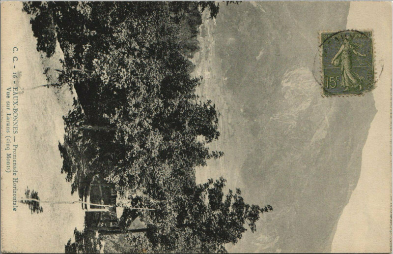 Carte postale ancienne Eaux-Bonnes Promenade Horizontale - Vue sur Laruns à Eaux-Bonnes