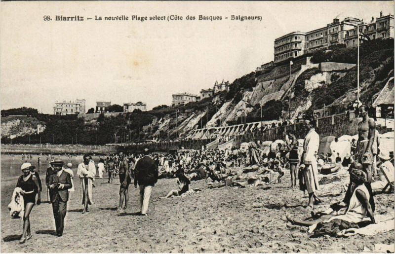 Carte postale ancienne Biarritz La Nouvelle Plage Select - Cote des Basques - Baigneurs à Biarritz