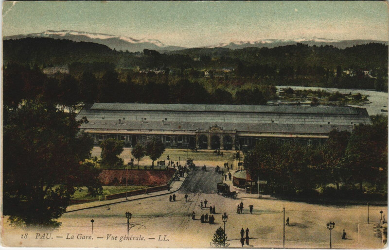 Carte postale ancienne Pau La Gare - Vue Generale à Pau