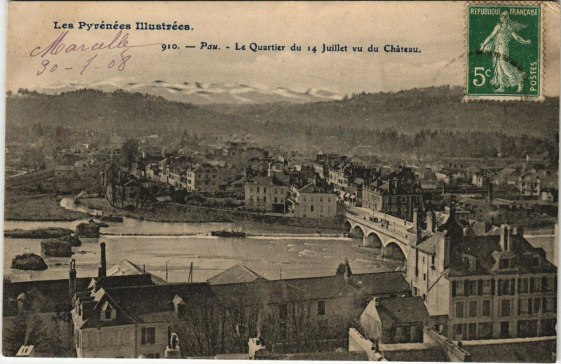 Carte postale ancienne Pau Le Quartier du 14 Juillet vu du Chateau à Pau